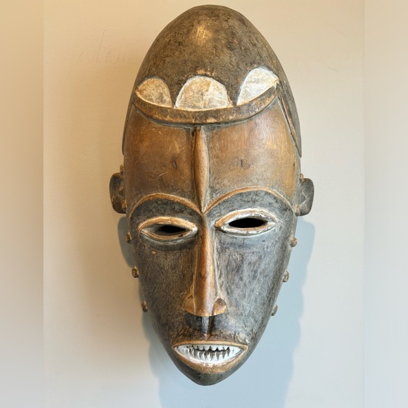 Vintage African wood hand carved large mask wall hanging in excellent condition - Picture 1 of 7